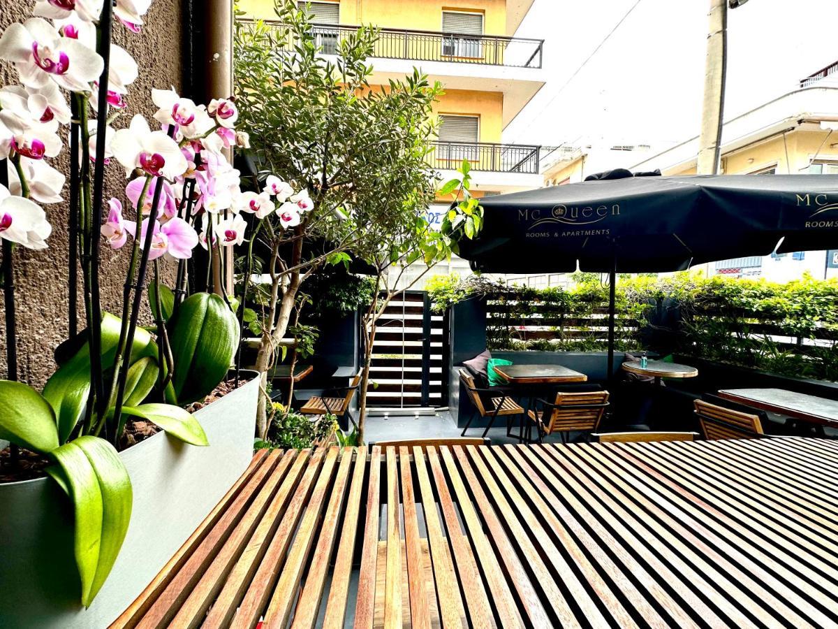 Mc Queen Rooms & Apartments Athena Bagian luar foto