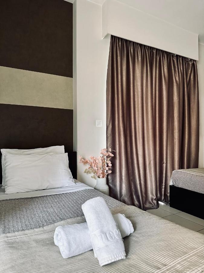 Mc Queen Rooms & Apartments Athena Bagian luar foto