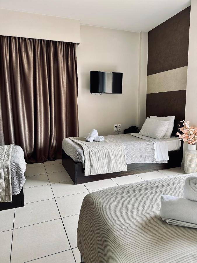 Mc Queen Rooms & Apartments Athena Bagian luar foto