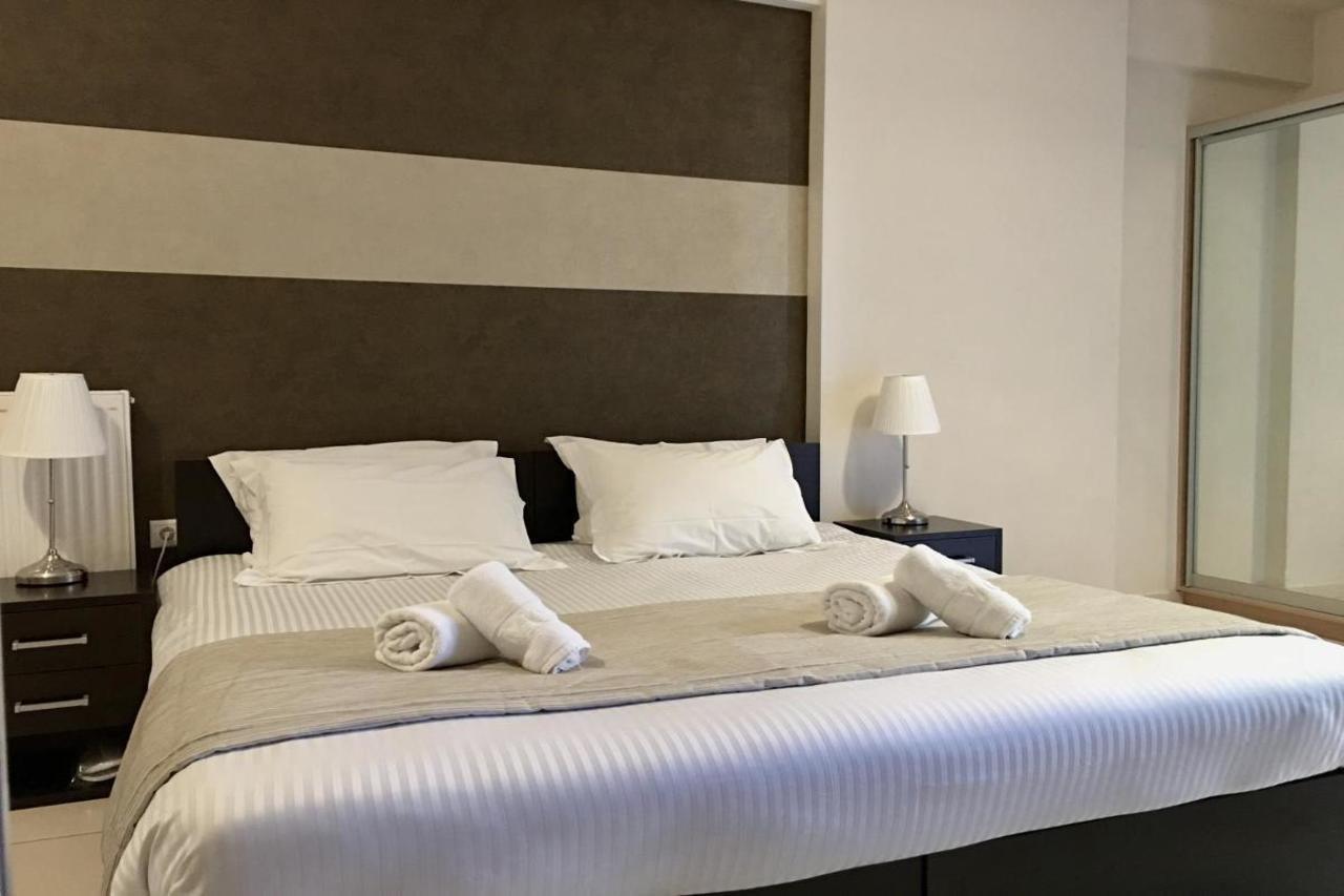 Mc Queen Rooms & Apartments Athena Bagian luar foto