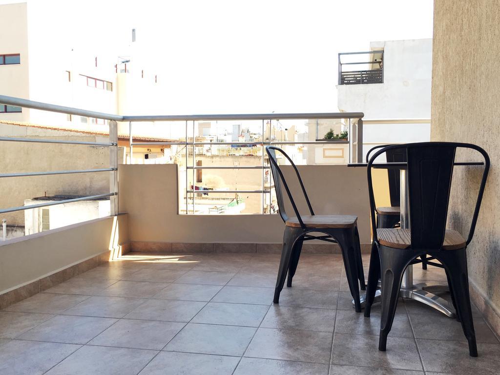Mc Queen Rooms & Apartments Athena Bagian luar foto